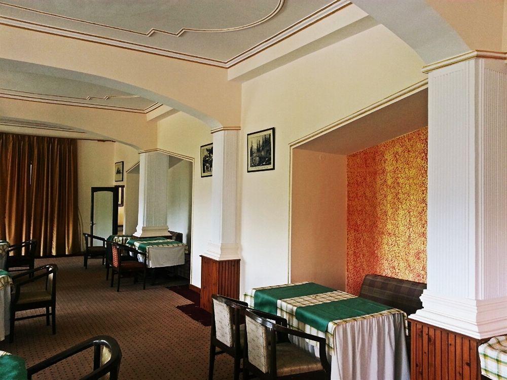 Royal Jardin Whistling Pines Resort Shimla Bagian luar foto
