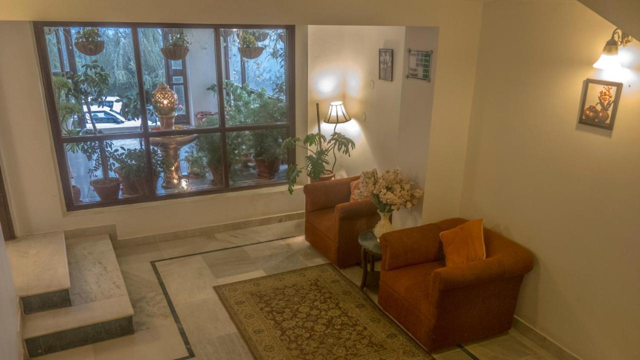 Royal Jardin Whistling Pines Resort Shimla Bagian luar foto
